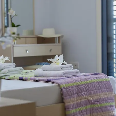 At Last You Can Rent The Perfect Luxury With Sea Views, 1516 Βίλα Πρωταράς