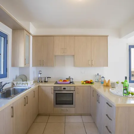 At Last You Can Rent The Perfect Luxury With Sea Views, 1516 别墅 普罗塔拉斯