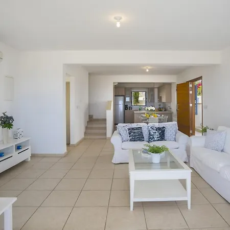 Villa At Last You Can Rent The Perfect Luxury With Sea Views, 1516 Protaras